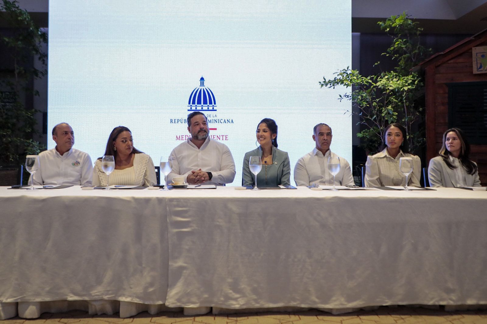 Durante Graduacion En Mesa De Honor